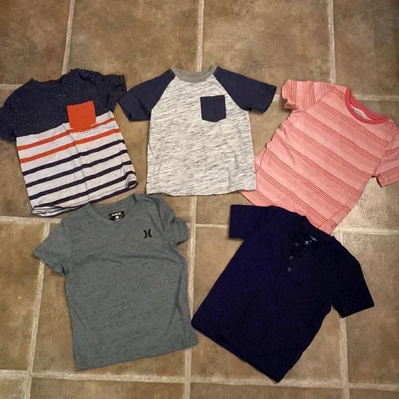 Bundle of boy T-shirt’s - Picture 1 of 6